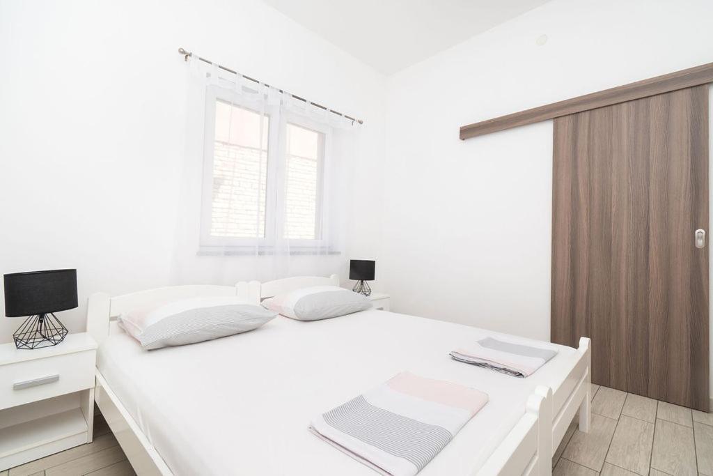 Apartments Grubisic - Sibenik - Parking Included Exterior foto
