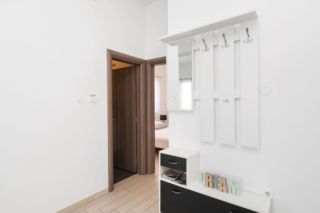 Apartments Grubisic - Sibenik - Parking Included Quarto foto